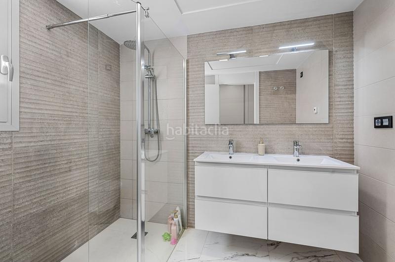 Foto 863fd99a-410b-48db-ad71-585876a183cb. Xalet amb aparcament piscina a El Raso Guardamar del Segura