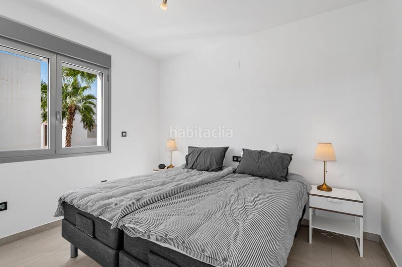 Foto 87a96603-1b24-4757-84fe-1c6cf964d299. Xalet amb aparcament piscina a El Raso Guardamar del Segura