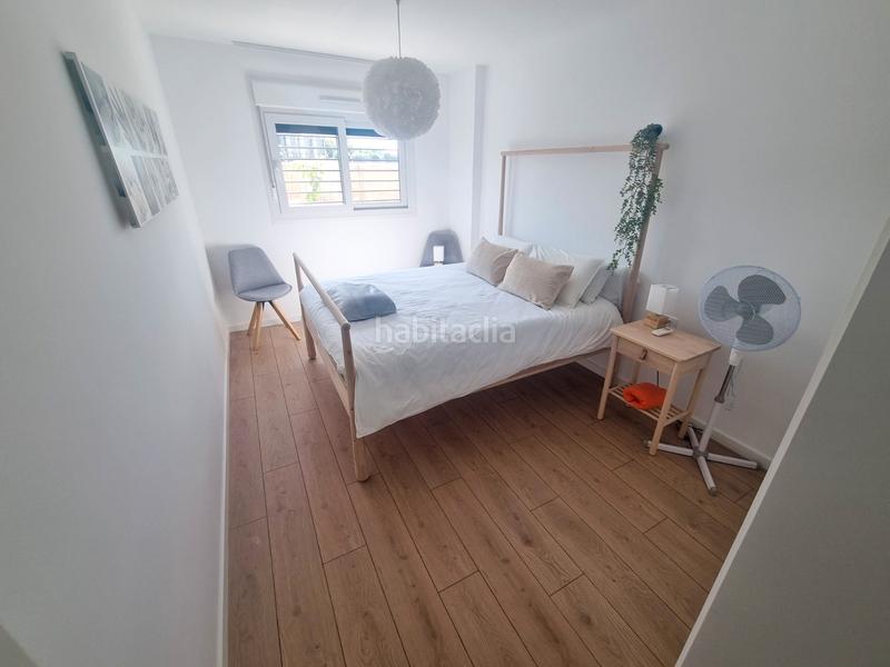 Foto ed6a4dc2-6a8e-4839-9ddf-6a09236ef0ec. Location appartement avec piscine dans Mil Palmeras Pilar de la Horadada