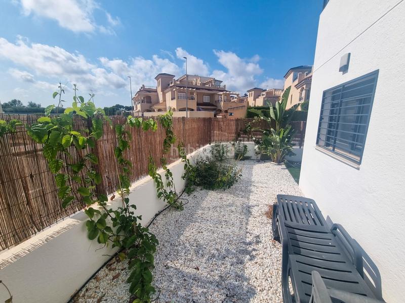 Foto b63c6ccc-b164-4a3b-940b-52af5cb747cf. Miete etagenwohnung mit pool in Mil Palmeras Pilar de la Horadada