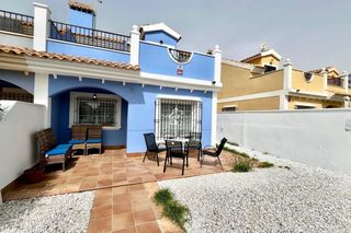 Alquiler Casa en Lomas de Cabo Roig - Los Dolses. Disponible desde noviembre para todo el añodúplex en alquiler an