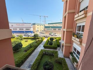 Pis a Bouzas. Piso reformado en beiramar 147  vigo. 169.000   3 habitaciones