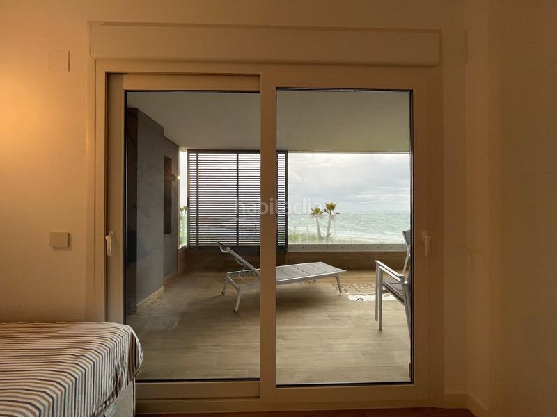 Foto dd83e407-3f75-4225-a26d-34ff035bdf54. Piso oportunidad única. el espectacular apartamento se encuentra en uno de los residenciales más cotizados de la costa mediterránea, en en Torrevieja