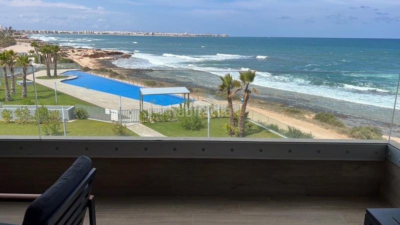Foto e48ff486-cc2f-4545-a90e-0033d8dde7ae. Piso oportunidad única. el espectacular apartamento se encuentra en uno de los residenciales más cotizados de la costa mediterránea, en en Torrevieja