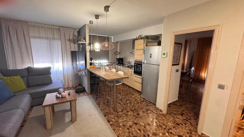 Foto 1b15577b-faba-4a2d-a56d-d7fe7ca829f7. Alquiler piso disponible desde ya para larga temporadase alquila luminosa vivienda recientemente reformada, lista para entrar a vivir. consta de en Rojales