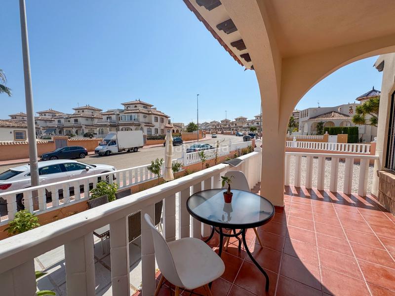 Foto 6c7afb5d-131b-480a-80dc-36a028dff155. Alquiler casa disponible desde 1 julionbsppara todo el año.te presentamos esta magnífica vivienda completamente reformada y distribuida en dos p en Orihuela