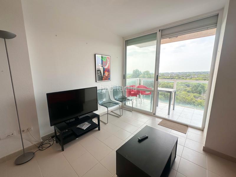 Foto 17f15c58-3ac8-43ab-ae01-575d5f656838. Lloguer apartament amb aparcament piscina a Puerto Deportivo Guardamar del Segura