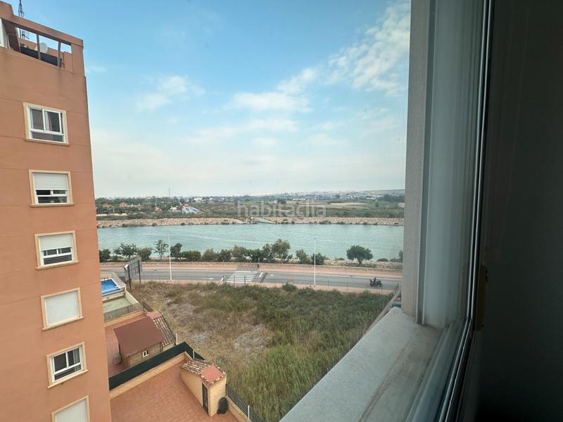 Foto 1b9b732d-5cdc-41cb-bb6f-ae72b276db5e. Lloguer apartament amb aparcament piscina a Puerto Deportivo Guardamar del Segura