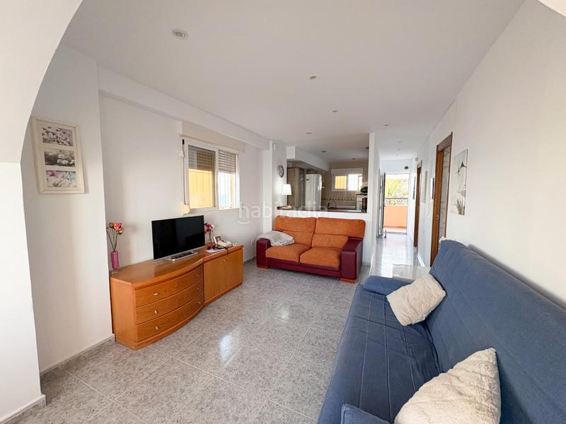 Foto 77916a5c-ea8c-497f-9776-d765143a1082. Alquiler piso disponible desde ya para todo el añose alquila magnífico apartamento totalmente reformado y listo para entrar a vivir, situado en en Torrevieja
