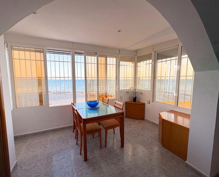 Foto 895064fe-4c0f-407f-9189-2d5f7b505d53. Alquiler piso disponible desde ya para todo el añose alquila magnífico apartamento totalmente reformado y listo para entrar a vivir, situado en en Torrevieja