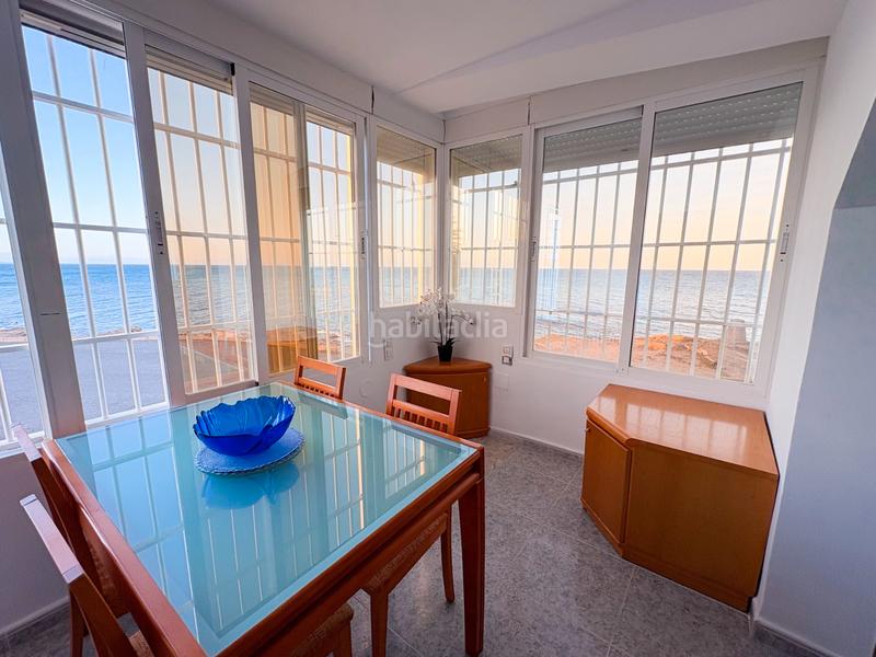 Foto 8cc7cda3-4e18-44cd-bae6-ee7fcd76effb. Alquiler piso disponible desde ya para todo el añose alquila magnífico apartamento totalmente reformado y listo para entrar a vivir, situado en en Torrevieja