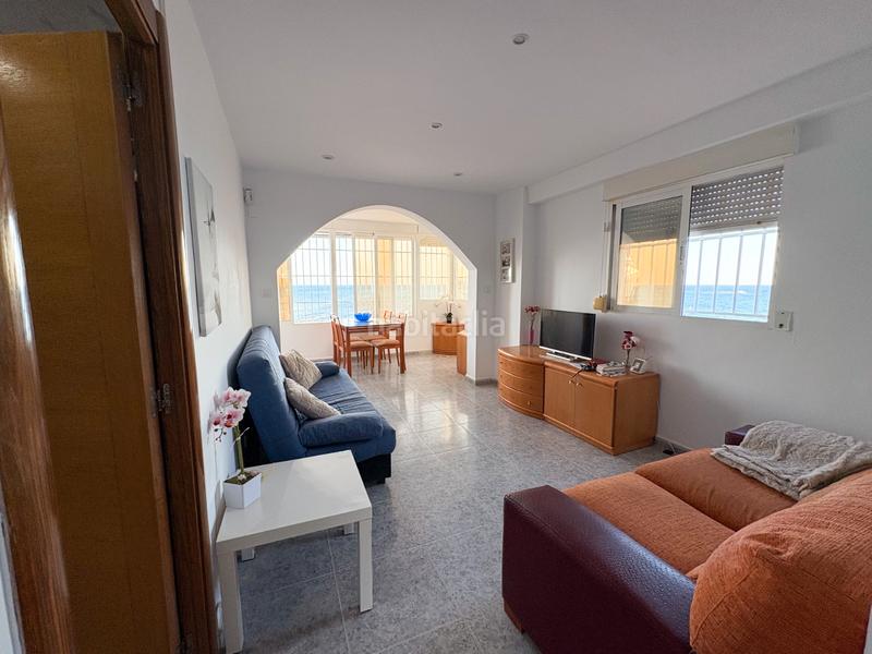Foto afaa4ab3-27ac-4069-ba2a-b2d99b15091d. Alquiler piso disponible desde ya para todo el añose alquila magnífico apartamento totalmente reformado y listo para entrar a vivir, situado en en Torrevieja