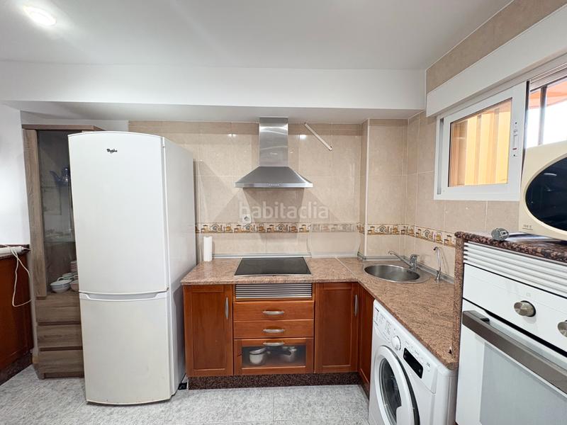 Foto f457b8f8-1955-461a-b5d1-4bf0f29bfbfe. Alquiler piso disponible desde ya para todo el añose alquila magnífico apartamento totalmente reformado y listo para entrar a vivir, situado en en Torrevieja