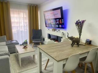 Location Appartement à Punta Prima. Alquiler de septiembre para todo el año.la vivienda reformada es