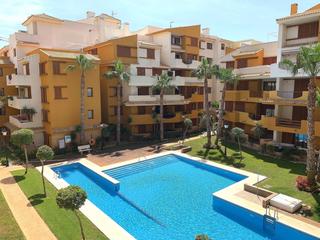 Lloguer Pis a Punta Prima. Disponible desde ya hasta junio 2026se alquila elegante apartame