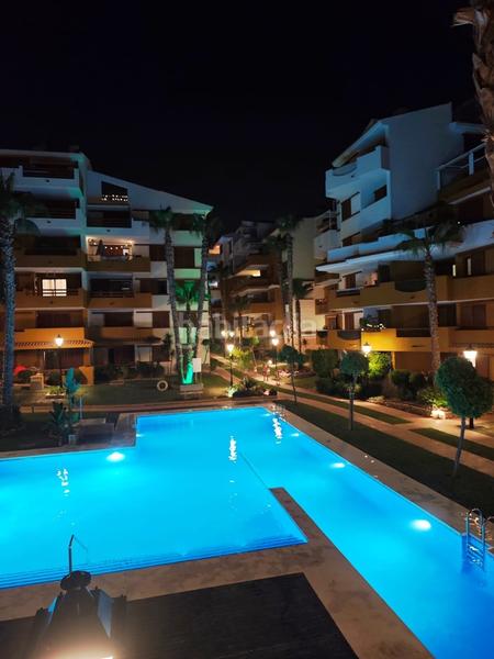 Foto d61d0541-95fc-45ed-a423-60be7ea93c3a. Lloguer pis amb aparcament piscina a Punta Prima Orihuela