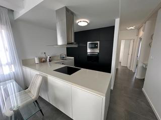 Location Appartement à Campoamor. Disponible desde ya para larga temporadadescubre este elegante a