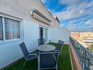 Location Attique à El Molino. Te presentamos este ático reformado y listo para entrar a vivir,