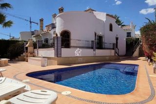 Miete Haus in Algorfa. Alquiler disponible desde ya para larga estanciaeste espectacula