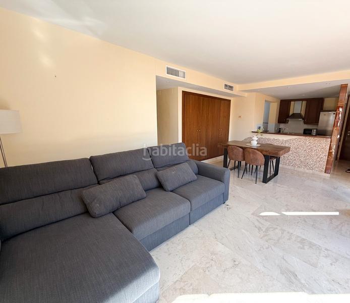 Foto 9dbdeddd-87f3-49ce-9b1e-3e49d3c7ccb0. Location appartement avec parking piscine dans Punta Prima Torrevieja