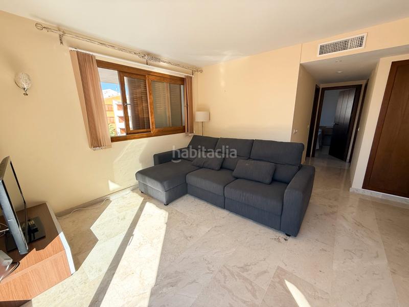 Foto a439e1da-a798-4185-b41f-efb3f02e1a4c. Location appartement avec parking piscine dans Punta Prima Torrevieja