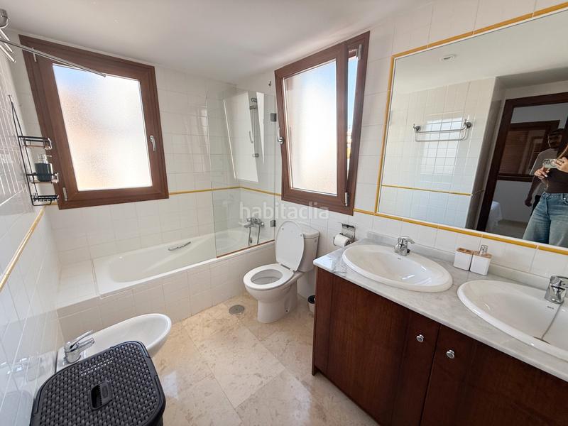 Foto c12490fe-a19f-48db-8bc9-26a7bc1c67f7. Location appartement avec parking piscine dans Punta Prima Torrevieja
