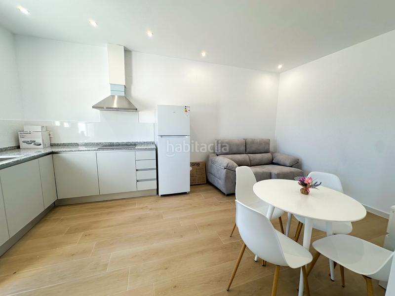 Foto 255d14fa-d456-4b73-a764-12db8c4cf5ff. Rent semi detached house with parking in Valverde Elche / Elx