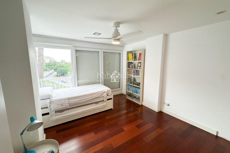 Foto fd53e0b1-b30c-4876-8798-22da15e950cd. Lloguer pis amb aparcament piscina a Puerto Deportivo Torrevieja