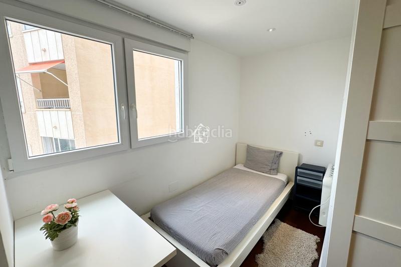 Foto 4f62c52e-9337-421a-9191-b2aeb7de7d88. Location appartement avec parking piscine dans Puerto Deportivo Torrevieja