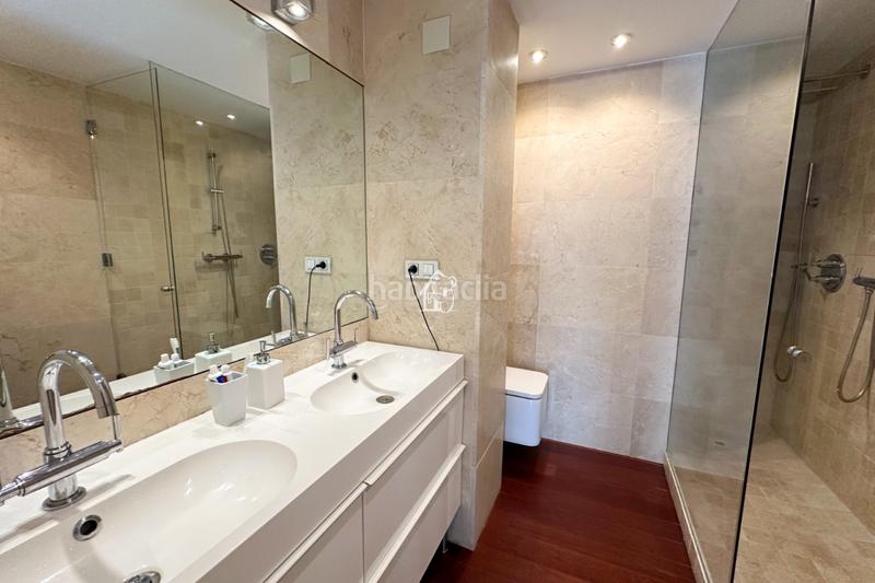 Foto 592309f3-62ab-4f77-9bce-d62eef247eab. Location appartement avec parking piscine dans Puerto Deportivo Torrevieja