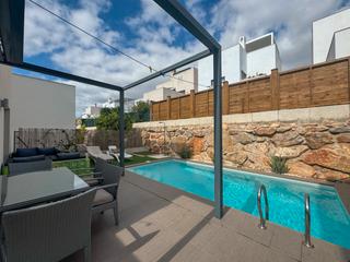 Lloguer Casa adossada a Rojales. Disponible de septiembre a junioeste acogedor chalet adosado de