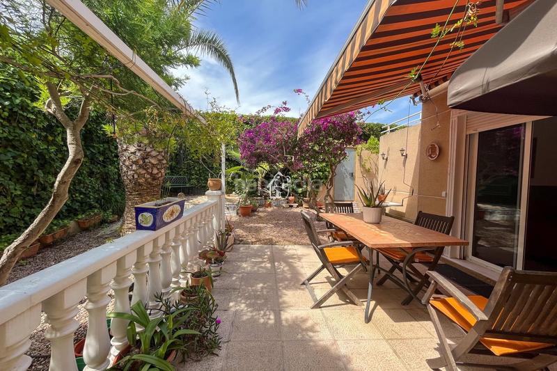 Foto 144bf822-a33a-4521-958a-4a57c5b47d63. House with pool in Los Balcones y los Altos Orihuela