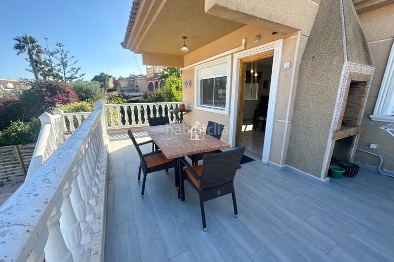 Foto b9eb91c9-8a17-44a0-9ccc-c8952a805b81. House with pool in Los Balcones y los Altos Orihuela