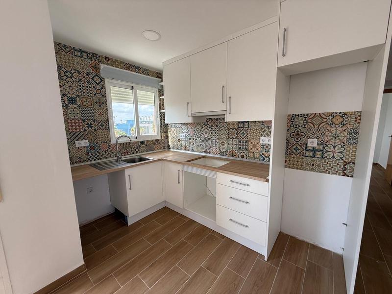 Foto 7aedbf96-31fc-48b8-b062-078553153752. Rent penthouse with parking pool in Zeniamar - Horizonte - La Campana Orihuela