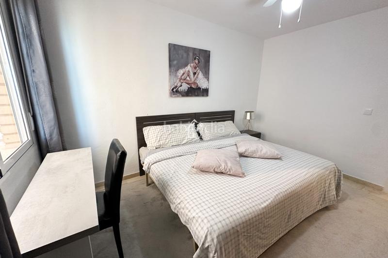 Foto 17dcee9b-8b66-42d9-a717-8df9265925c8. Lloguer apartament a Zona Playa del Cura Torrevieja