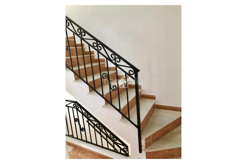 Foto b0d5fdd0-5499-4126-8642-20d9a2f73eb7. Lloguer casa adossada amb aparcament a La Florida Orihuela