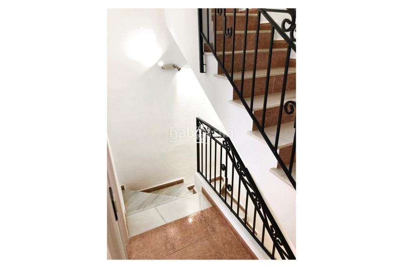 Foto b1ae557d-3b0d-403c-b8a8-50bf59c19aaf. Rent semi detached house with parking in La Florida Orihuela