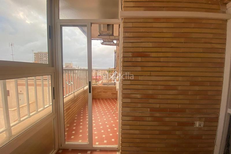 Foto 35dda8b6-7c05-4f6d-bd3d-732d00bf1fde. Rent apartment in Las Piscinas Naturales Torrevieja