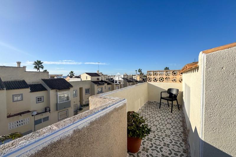 Foto 695768f1-d069-49d8-9009-2d7ec4384440. Affitto casa con piscina in Zona los Frutales Torrevieja