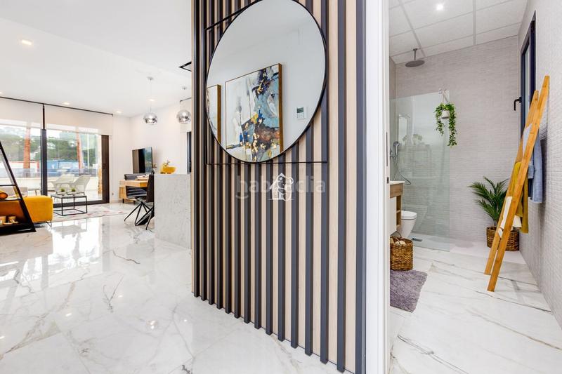 Foto e18cbc73-b6c4-440b-ade0-410039163a49. Pis amb piscina a La Florida Orihuela