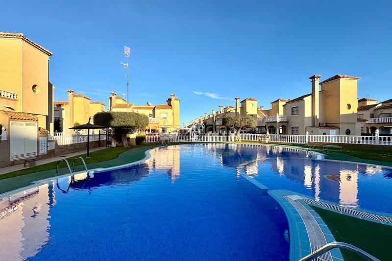 Foto c0c61c29-9868-4633-8ae6-06efa7d66985. Miete haus mit pool in Playa Flamenca Orihuela