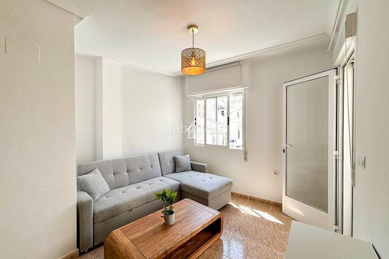 Foto c709885b-08c1-4607-9e46-6e254b9b596d. Location appartement avec piscine dans nueva Torrevieja Torrevieja