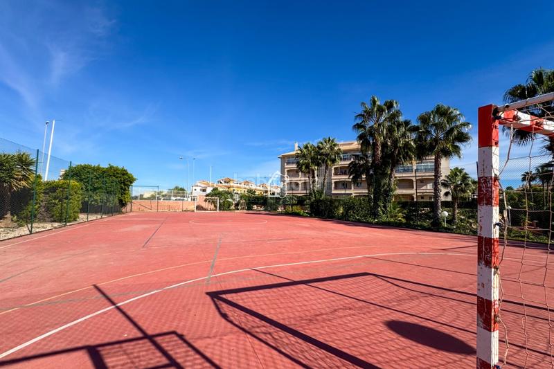 Foto 2c38d725-d979-4c29-a221-d3f7e0f5ff4b. Miete etagenwohnung mit pool in Playa Flamenca Orihuela