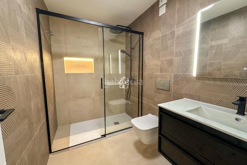 Foto e062ea66-570c-48b1-b8aa-5c6bed3ea807. Location attique avec parking dans Zona Playa de los Locos Torrevieja