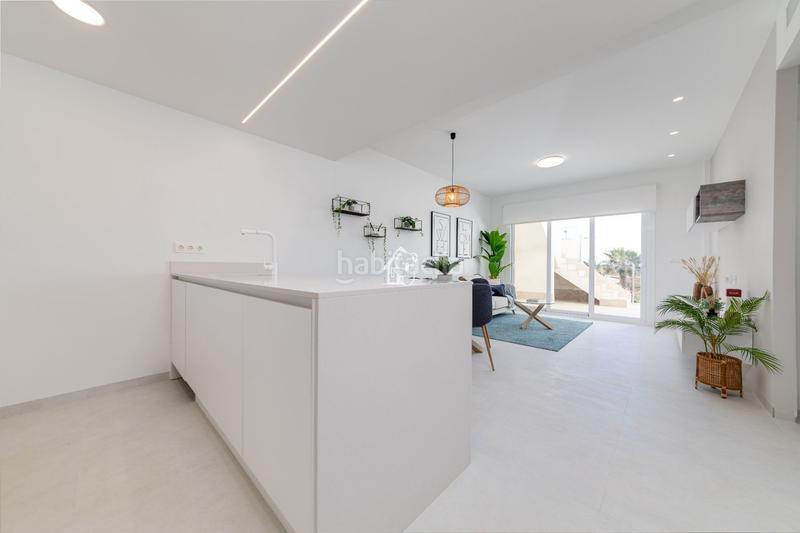 Foto 99139496-b0a4-4e6c-873c-bdd1858d18d5. Pis amb piscina a El Raso Guardamar del Segura