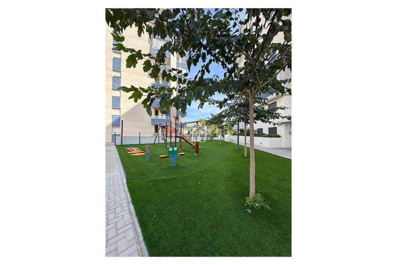 Foto 38c2f2e5-8fa6-41a4-bd71-5b2fc9215c8b. Lloguer apartament amb aparcament piscina a Campoamor Orihuela