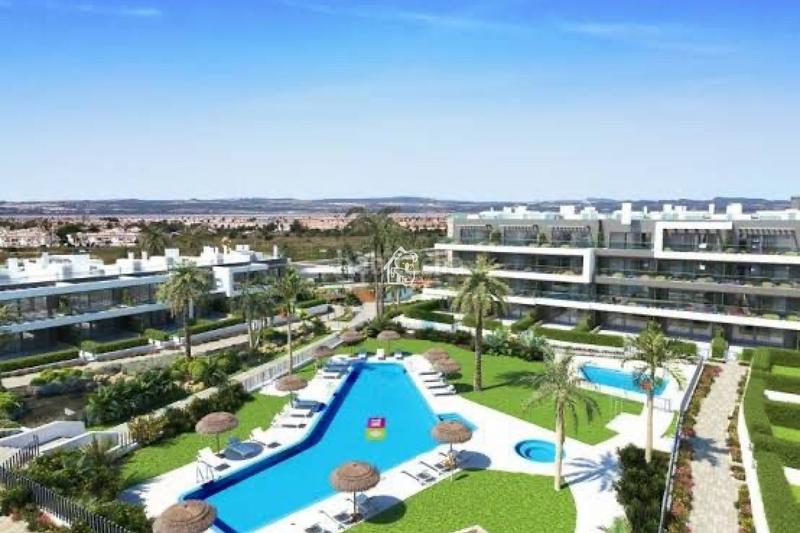 Foto 8d58de30-92f5-408f-94f3-22ee8607d948. Lloguer apartament amb aparcament piscina a Zona Carrefour - Urbanizaciones Torrevieja