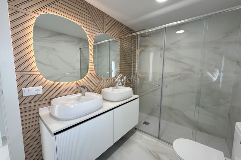 Foto 71216060-be4a-4a72-a934-eb8eac5b9808. Casa amb aparcament piscina a Los Balcones-Los Altos Torrevieja