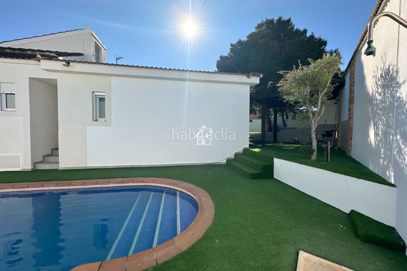 Foto c8ae8622-3324-4281-a6c5-e97d6dea056b. Casa amb aparcament piscina a Los Balcones-Los Altos Torrevieja