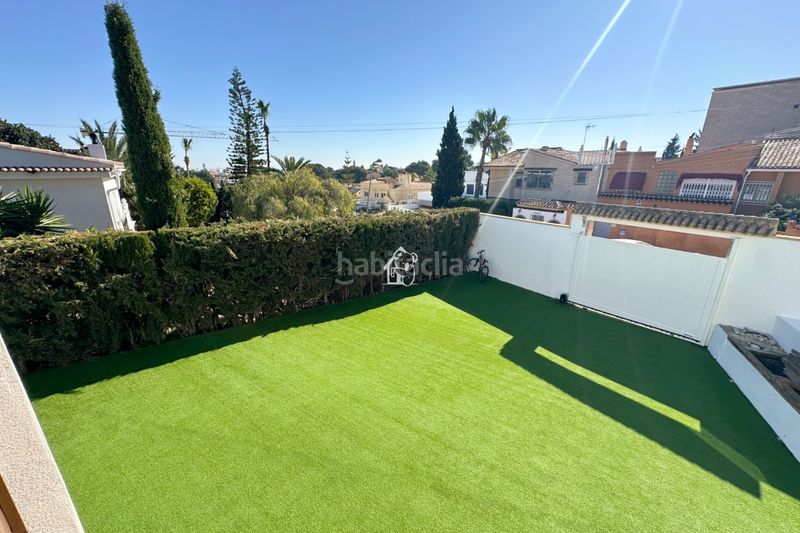 Foto cf2f8135-891e-4459-887e-fa5a72a237a4. Casa amb aparcament piscina a Los Balcones-Los Altos Torrevieja